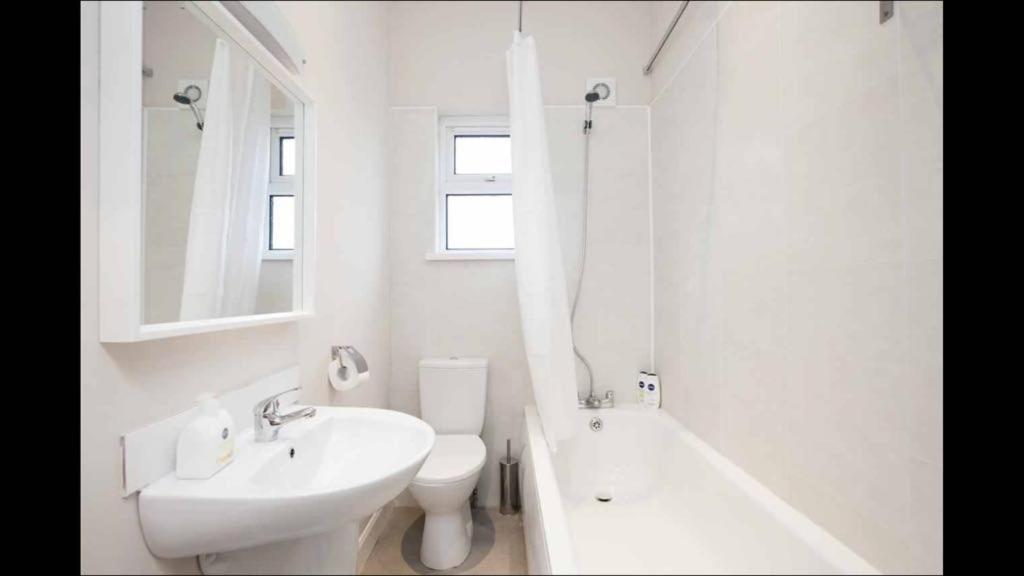 Deacon Street Town House Homestay *